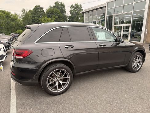 Used 2022 Mercedes-Benz GLC 300 4MATIC image 7