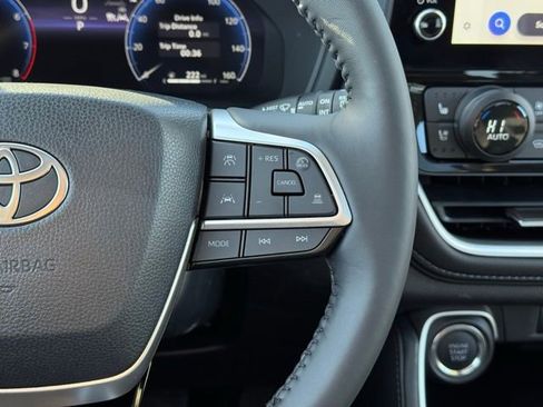 Certified 2026 Toyota Grand Highlander Limited AWD/4WD image 29