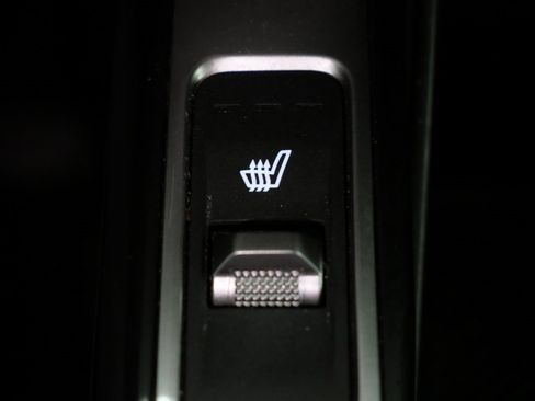 Used 2024 Kia Sorento S image 20