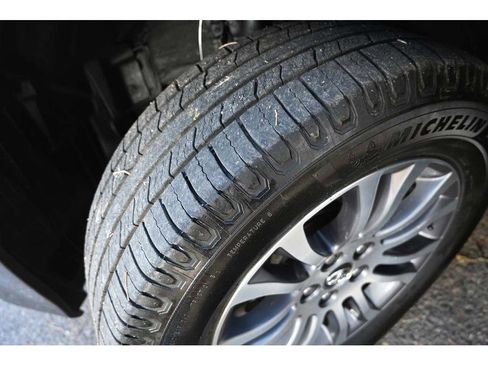 Used 2020 Toyota Sienna XLE image 11