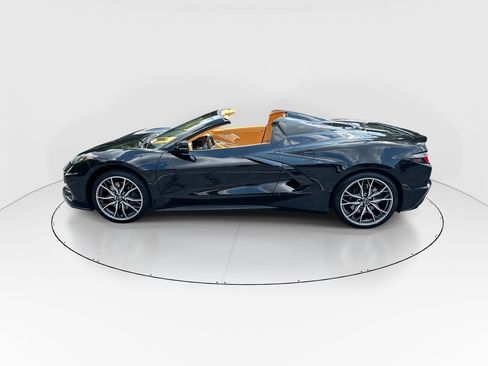 Used 2023 Chevrolet Corvette Stingray Premium Conv w/ Z51 Performance Package RWD image 5