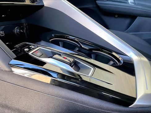 Certified 2025 Audi Q5 Premium w/ Convenience Package image 15