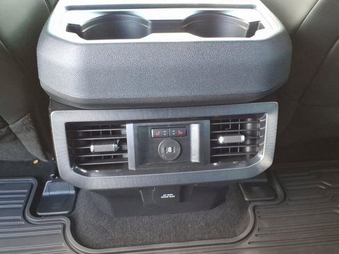 Certified 2025 Ford F350 Platinum AWD/4WD image 10