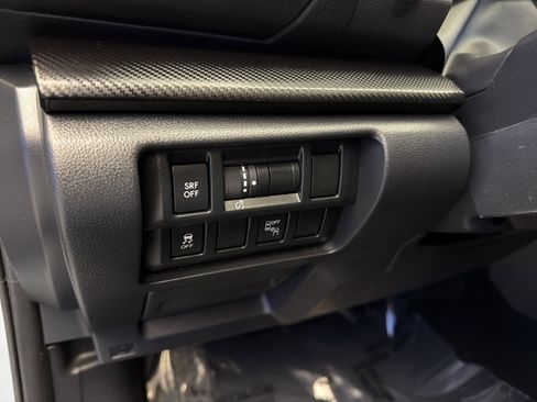 Used 2019 Subaru Crosstrek 2.0i Premium image 14