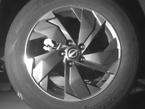 Used 2025 Nissan Rogue SV AWD/4WD image 15