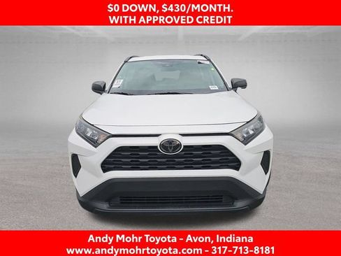 Used 2021 Toyota RAV4 LE FWD image 3