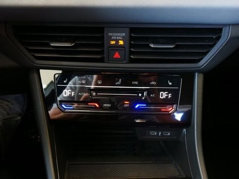 New 2025 Volkswagen Jetta SE image 20