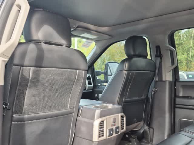 Used 2019 Ford F350 Lariat w/ Lariat Ultimate Package AWD/4WD image 18