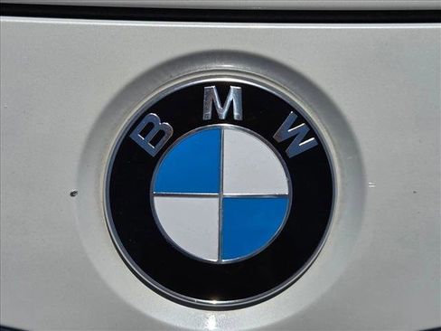 Used 2015 BMW 320i Sedan RWD image 30