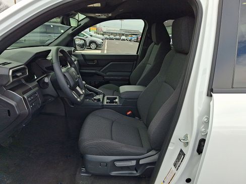 Used 2025 Toyota 4Runner SR5 image 13