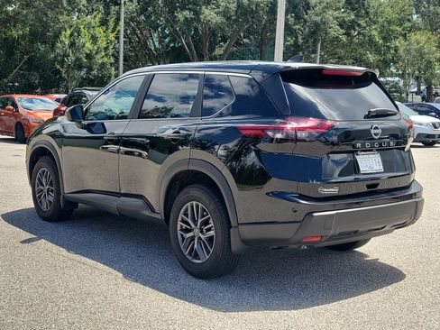 Certified 2025 Nissan Rogue S FWD image 8