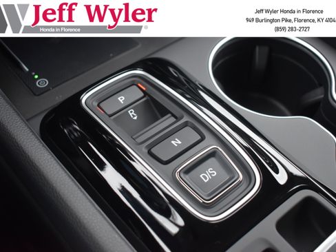 New 2025 Honda Pilot Touring image 25