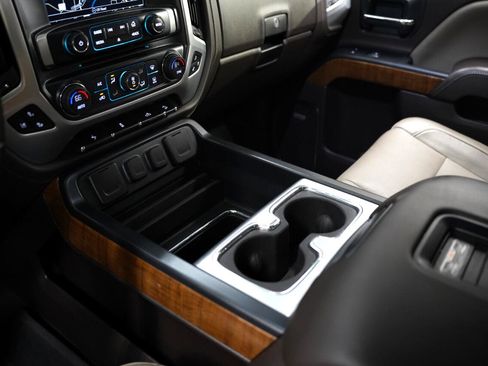 Used 2018 GMC Sierra 1500 SLT w/ SLT Premium Package image 23