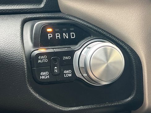 Used 2022 RAM 1500 Laramie AWD/4WD image 29