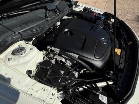 Used 2017 Mercedes-Benz GLA 250 image 24