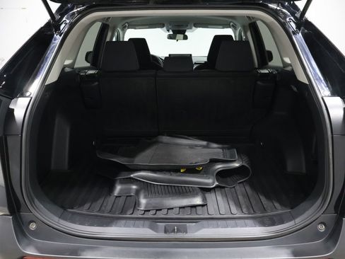 Used 2019 Toyota RAV4 LE w/ All Weather Liner Package image 19
