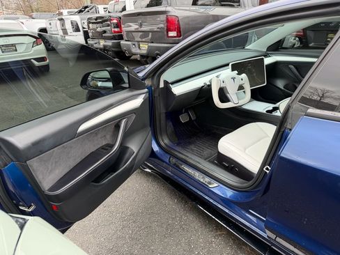 Used 2022 Tesla Model 3 Long Range image 19