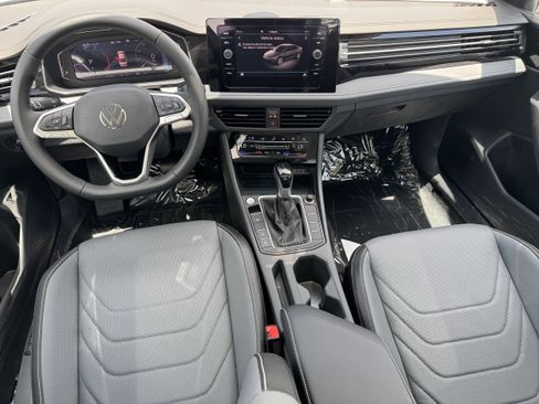 New 2025 Volkswagen Jetta SEL image 13