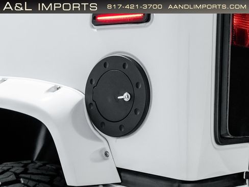 Used 2009 HUMMER H2 Luxury image 28