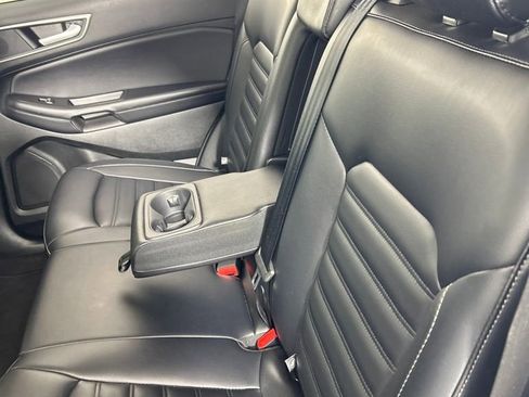 Used 2024 Ford Edge SEL image 17