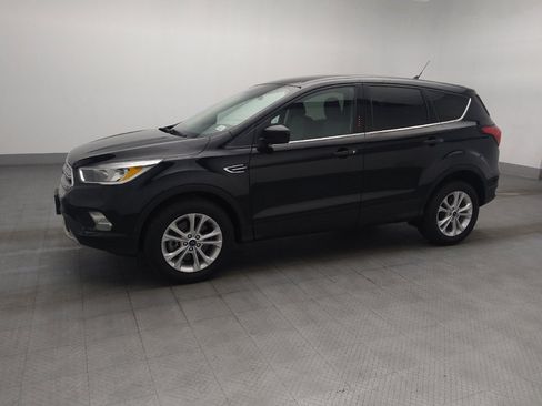 Used 2019 Ford Escape SE AWD/4WD image 2