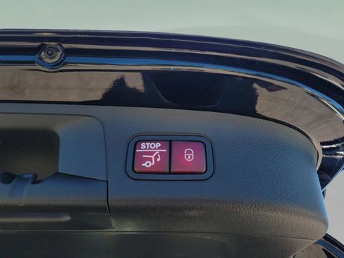 Certified 2025 Mercedes-Benz GLA 250 image 20