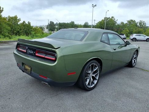 Used 2022 Dodge Challenger GT RWD image 5