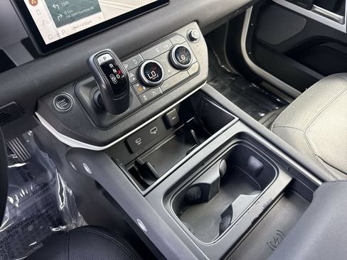 Used 2023 Land Rover Defender 110 X-Dynamic SE AWD/4WD image 21