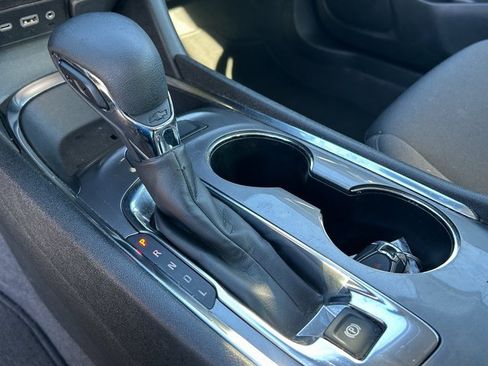 Used 2023 Chevrolet Malibu LT image 17