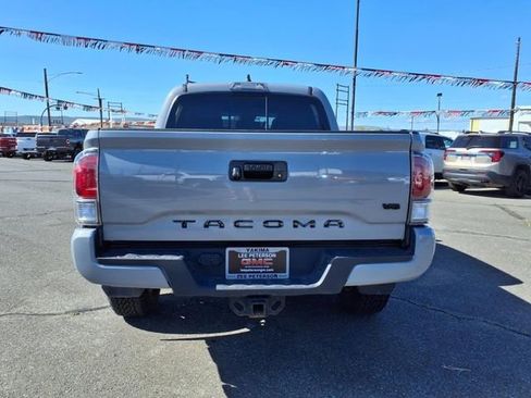 Used 2021 Toyota Tacoma TRD Off-Road image 7