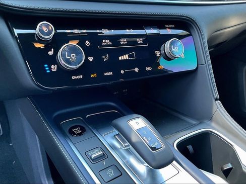 New 2026 INFINITI QX60 Sport image 32