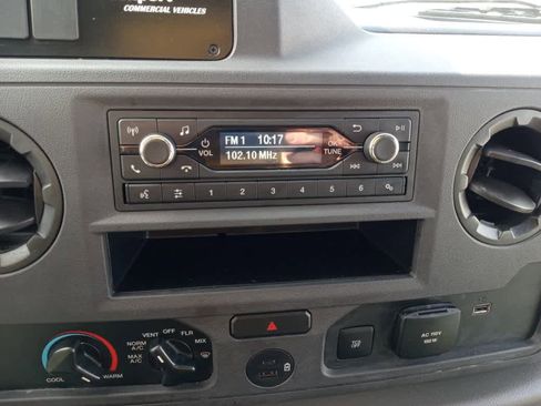 Used 2025 Ford E-350 and Econoline 350 Super Duty w/ Power Equipment Group image 30