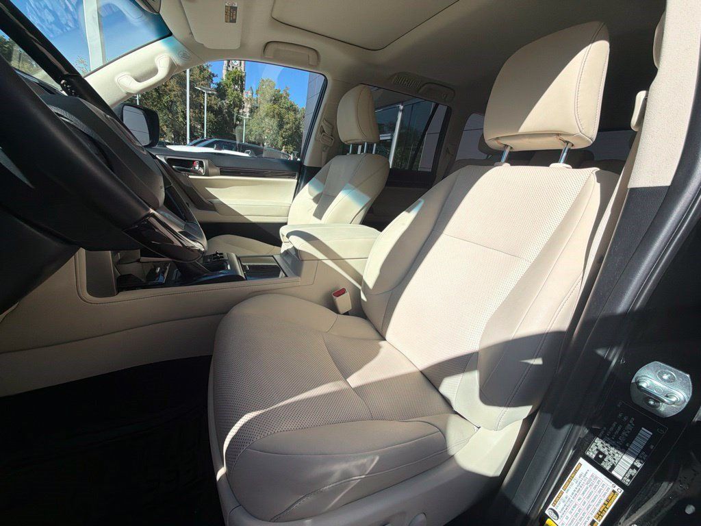 Used 2021 Lexus GX 460 Premium w/ Premium Plus Package AWD/4WD image 19