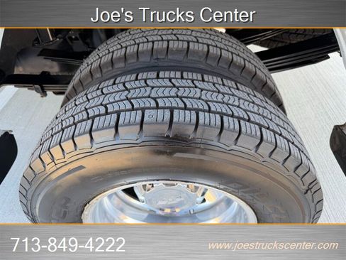 Used 2024 Chevrolet Silverado 3500 LT w/ Convenience Package AWD/4WD image 54