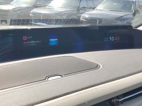 New 2026 Lincoln Navigator Reserve AWD/4WD image 22