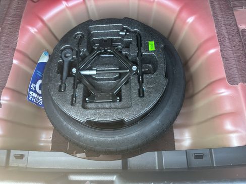 Used 2016 Hyundai Azera Limited FWD image 29