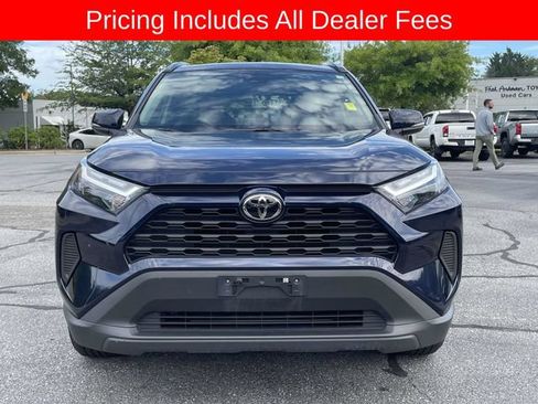 Used 2025 Toyota RAV4 XLE AWD/4WD image 8