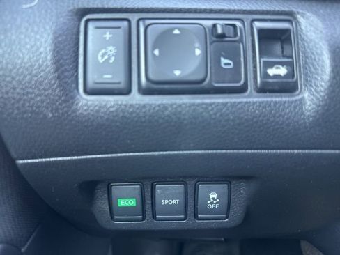 Used 2018 Nissan Sentra S w/ S Midnight Style Package image 18