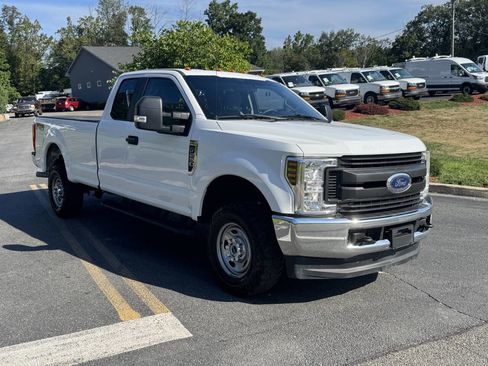 Used 2019 Ford F250 XL w/ XL Value Package image 5