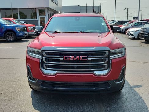 Used 2022 GMC Acadia AT4 w/ Technology Package AWD/4WD image 2