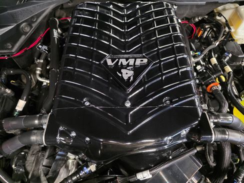 Used 2024 Ford Mustang GT Premium RWD image 43