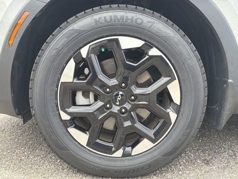 Used 2024 Kia Sorento S w/ Panoramic Sunroof Package FWD image 10