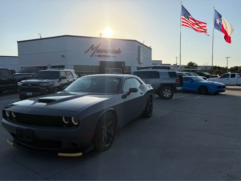 Used 2023 Dodge Challenger GT w/ Blacktop Package RWD image 1