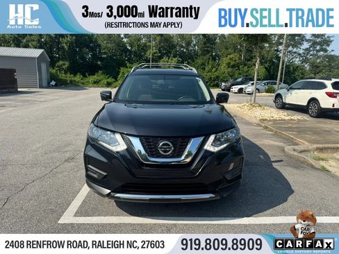 Used 2018 Nissan Rogue SV w/ Sun & Sound Touring Package AWD/4WD image 8