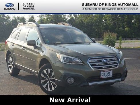 Used 2017 Subaru Outback 2.5i Limited AWD/4WD image 1