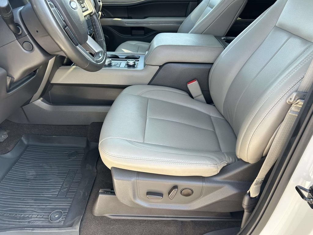 Used 2021 Ford Expedition XLT AWD/4WD image 18
