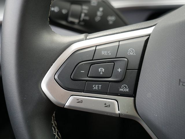 Certified 2026 Volkswagen Tiguan SE AWD/4WD image 25
