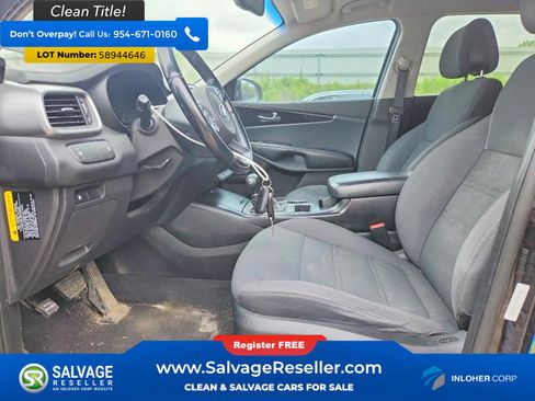 Used 2016 Kia Sorento FWD w/ LX Convenience Package image 9
