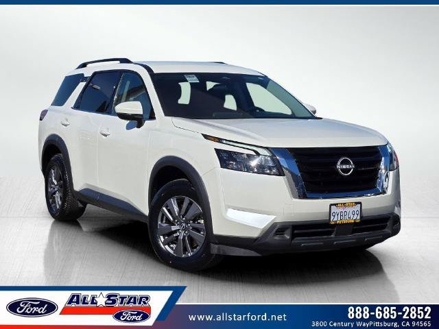 Used 2024 Nissan Pathfinder SV FWD image 1