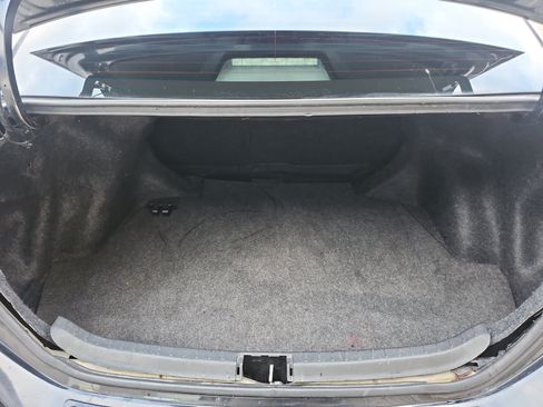 Used 2019 Toyota Corolla LE FWD image 19